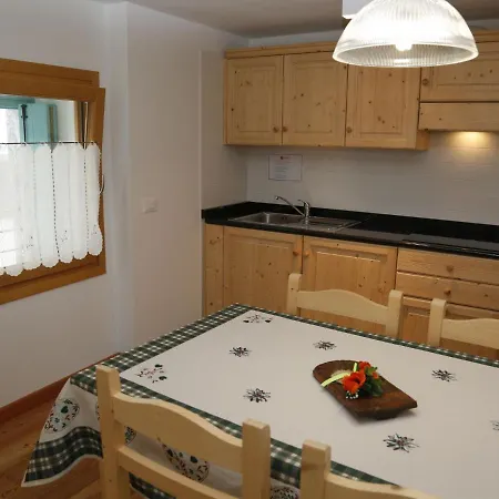 Cjase Fravins-4 By Interhome Apartamento