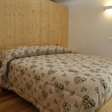 아파트 Cjase Fravins-4 By Interhome Raveo